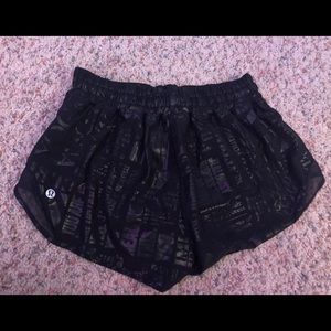 Lululemon Hotty Hot Short 2.5”